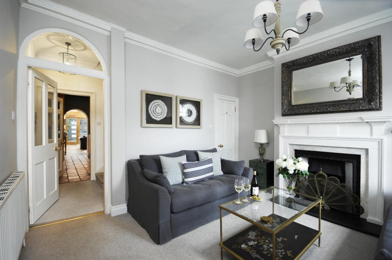 Dolls House - Luxury Townhouse *Sleeps 10* Villa Henley-on-Thames Bagian luar foto