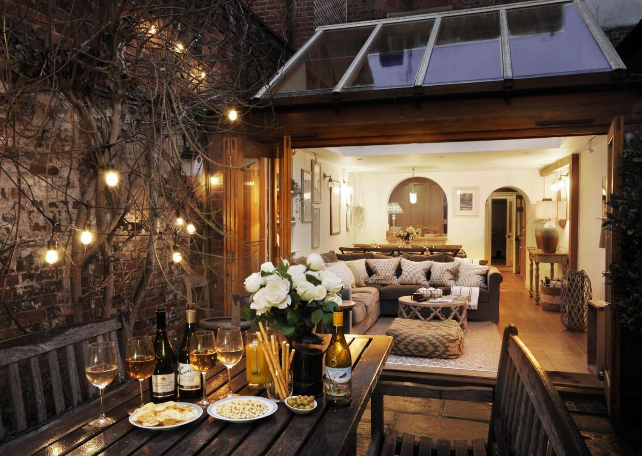 Dolls House - Luxury Townhouse *Sleeps 10* Villa Henley-on-Thames Bagian luar foto