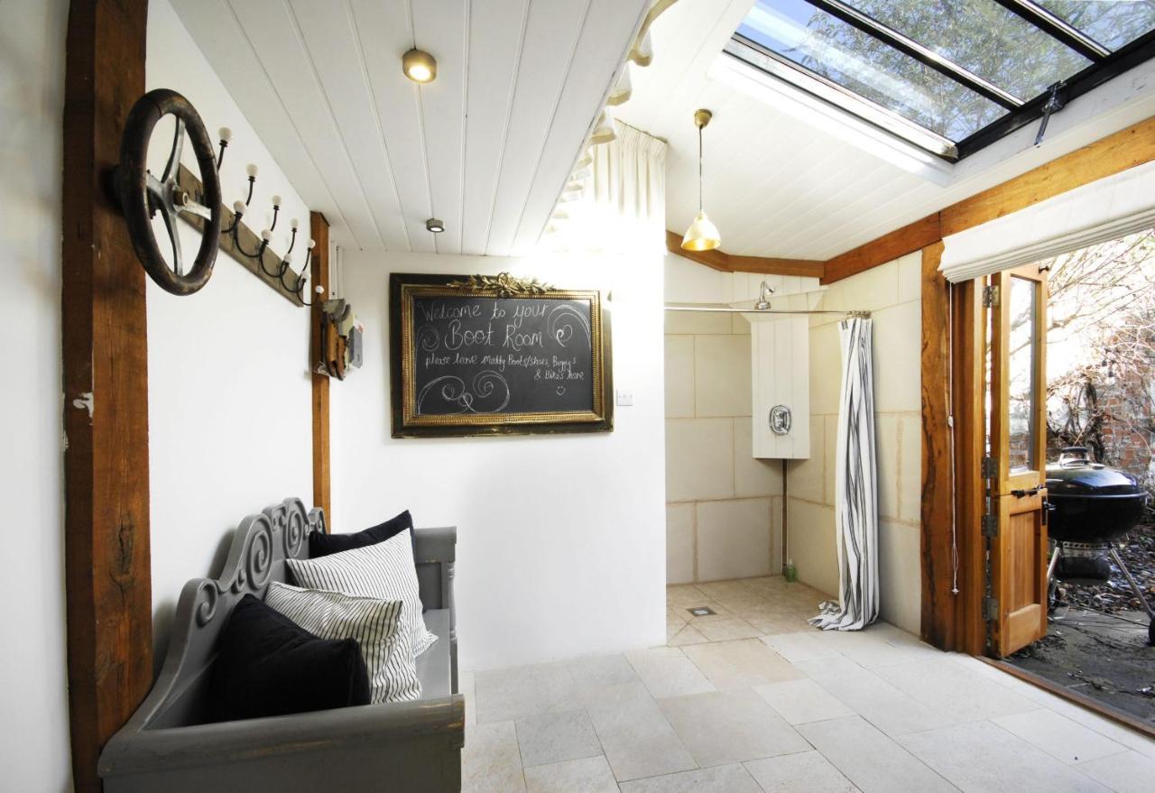 Dolls House - Luxury Townhouse *Sleeps 10* Villa Henley-on-Thames Bagian luar foto