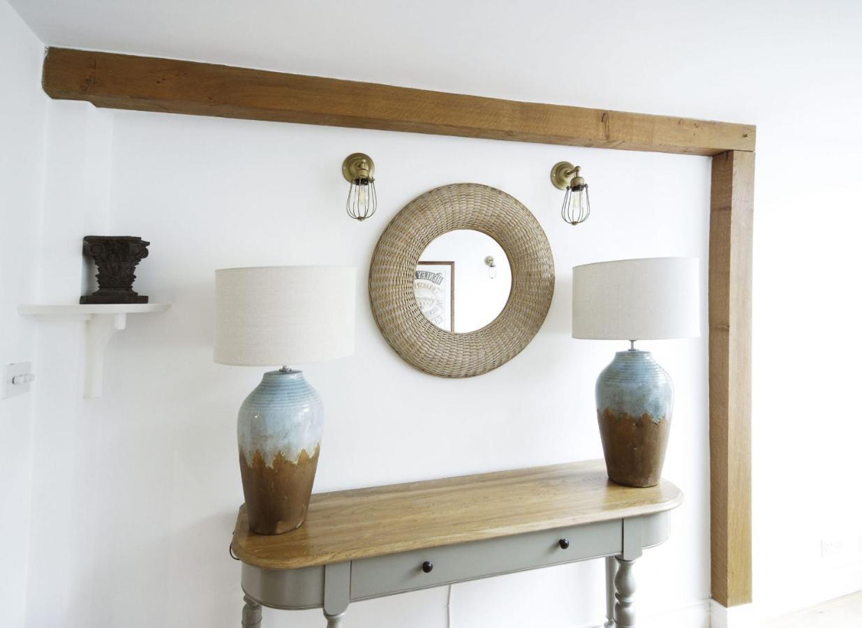 Dolls House - Luxury Townhouse *Sleeps 10* Villa Henley-on-Thames Bagian luar foto