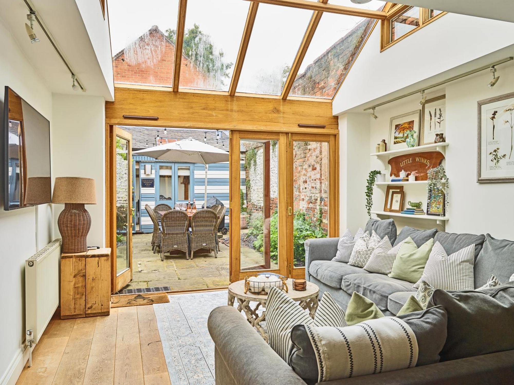 Dolls House - Luxury Townhouse *Sleeps 10* Villa Henley-on-Thames Bagian luar foto